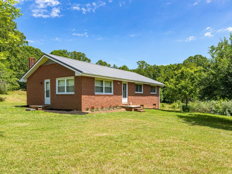 646 Gilreath Loop Rd | Mills River, NC | Listed By Becky Corthell